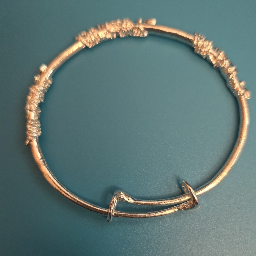 Elegant Silver Bangle Bracelet